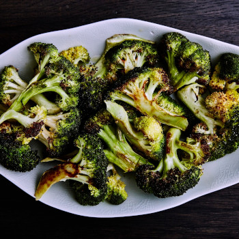 roasted broccoli with caramelized edges